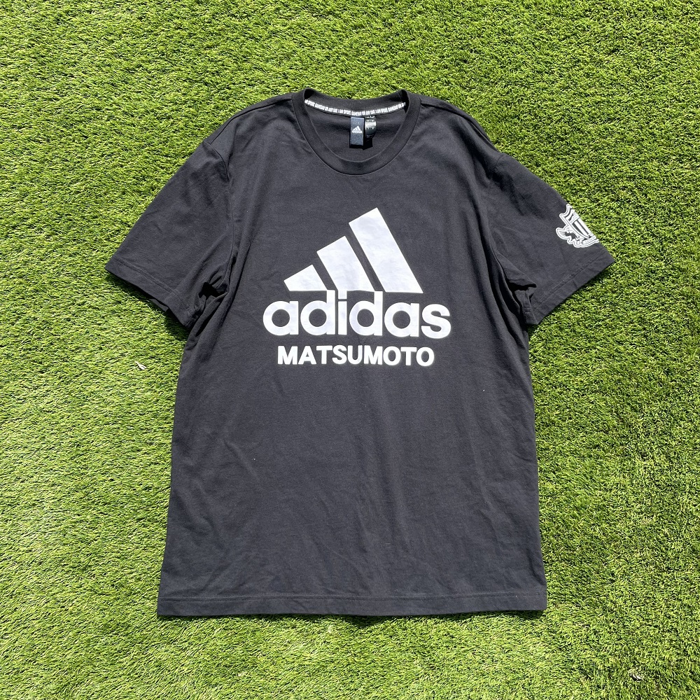 adidasコラボTシャツ(黒×白ロゴ)